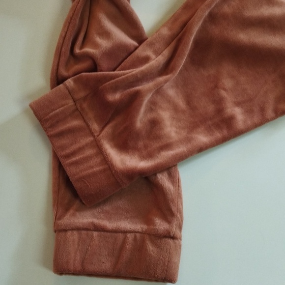 Sweatpants NWT women's Large Deep Orange Color Velvet Feel Jogger Style - Picture 5 of 6